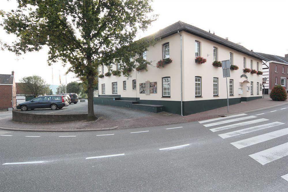 Js Hotel Epen Exteriér fotografie