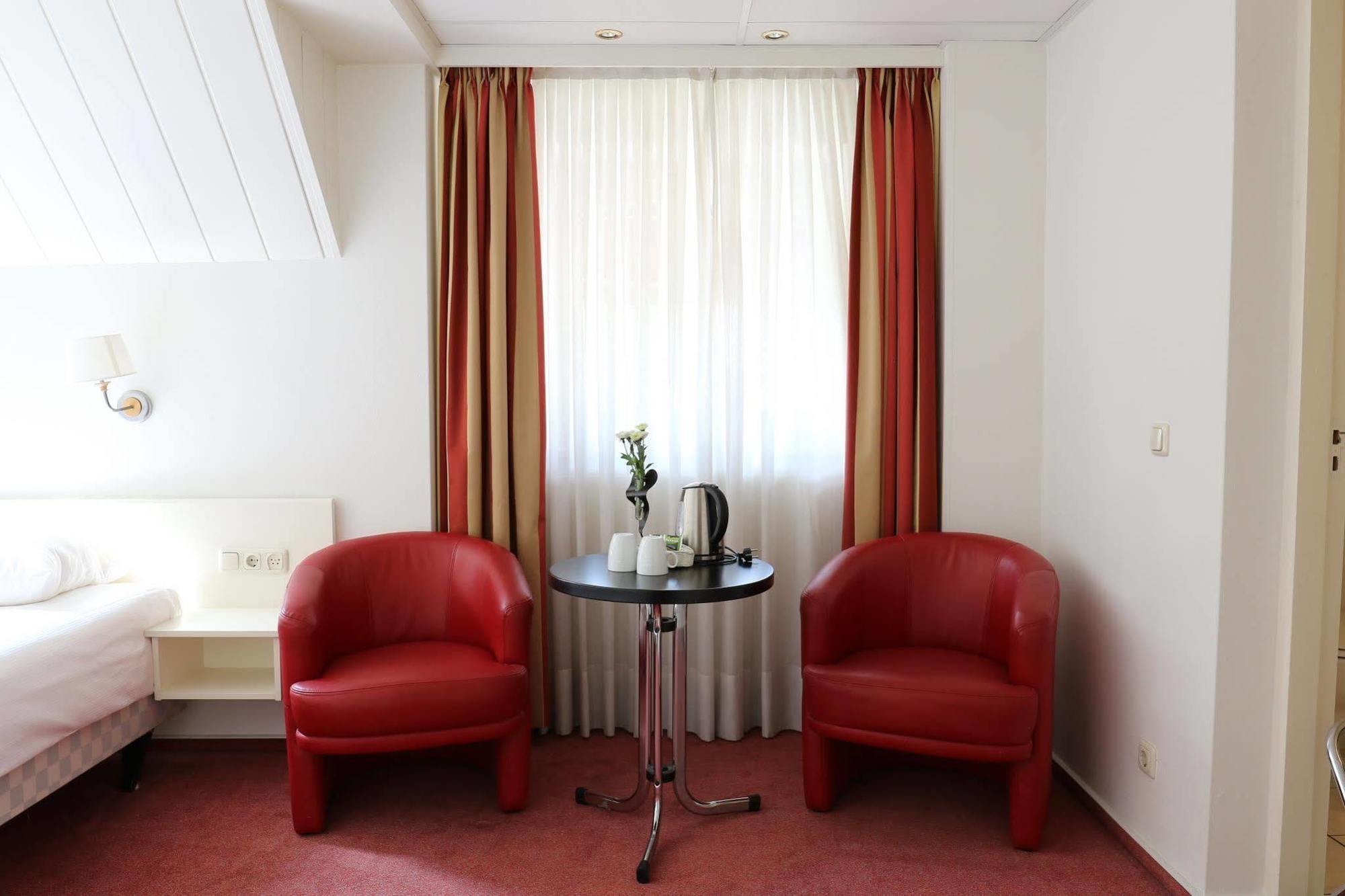 Js Hotel Epen Exteriér fotografie