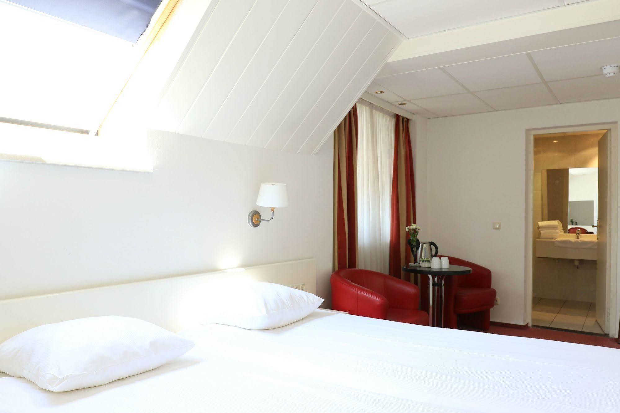 Js Hotel Epen Exteriér fotografie